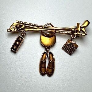 VTG Danecraft Golfer Brooch Gold Tone Dangle Shoes, Balls, Hats, Golf Clubs 0660